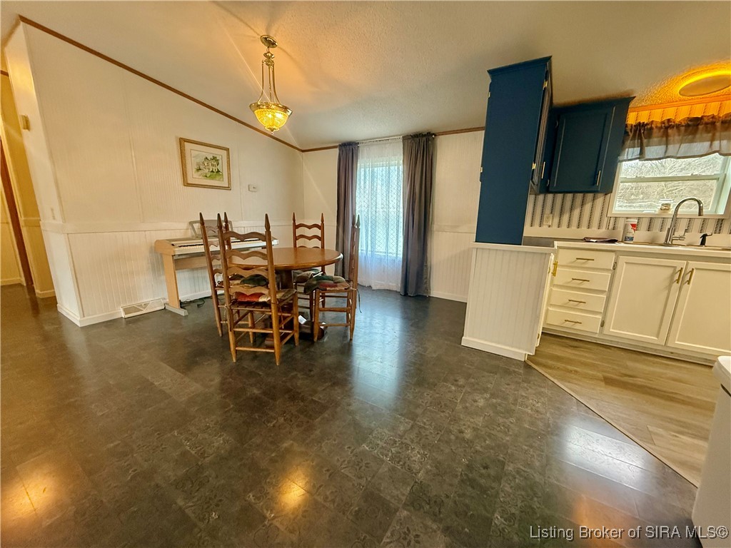 738 South Triangle Road Paoli, IN 47454 - Photo 7 of 26