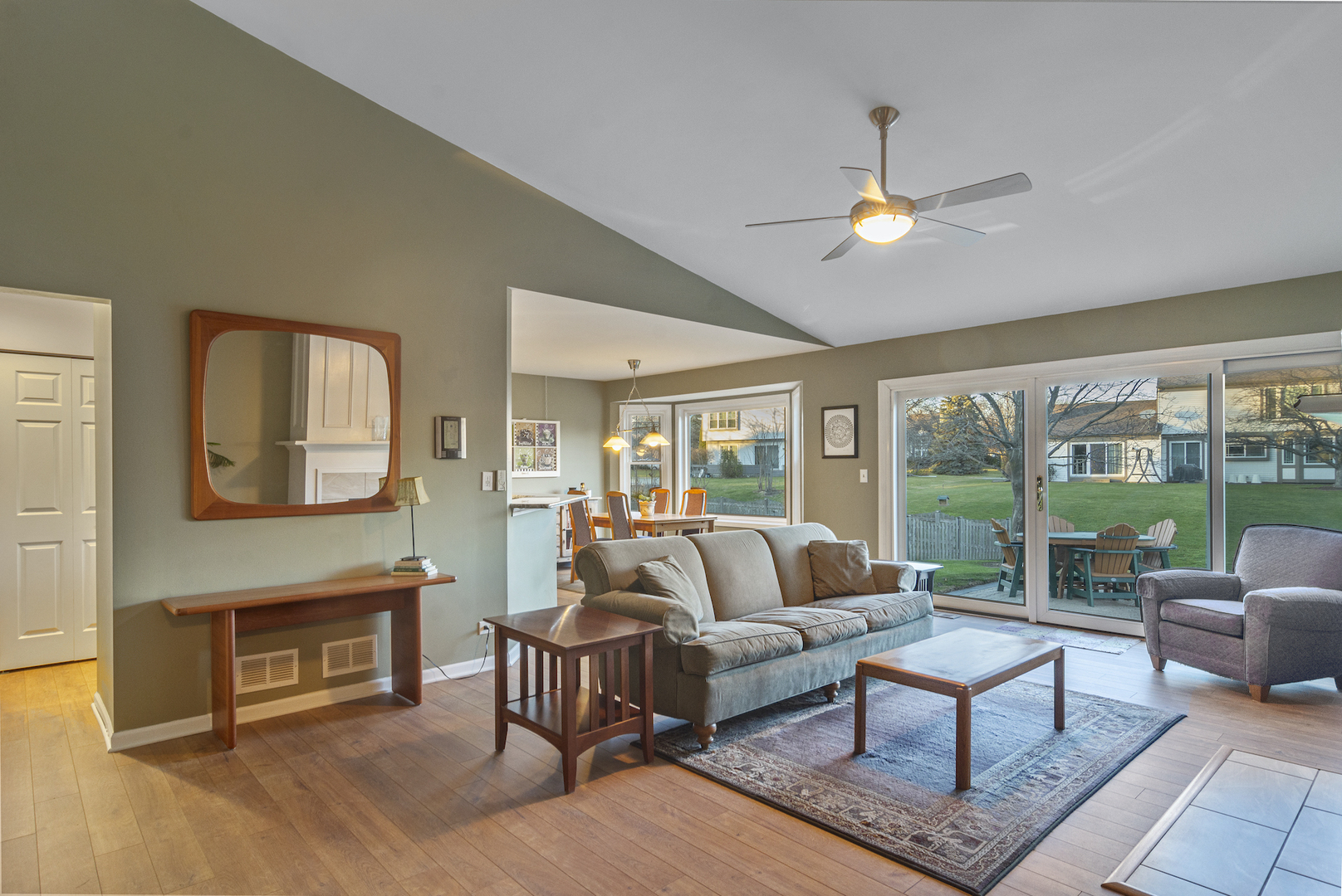 432 Pheasant Ridge Road Lake Zurich, IL 60047 - Photo 2 of 37 Gallery Image 2