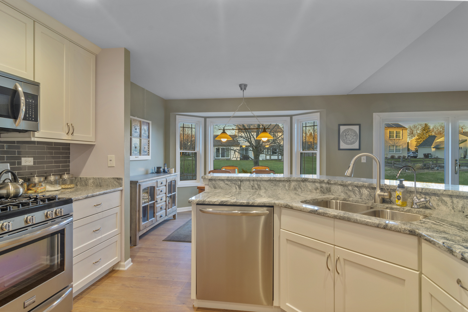 432 Pheasant Ridge Road Lake Zurich, IL 60047 - Photo 11 of 37 Gallery Image 11