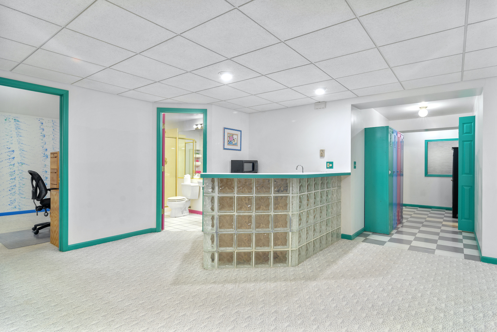 432 Pheasant Ridge Road Lake Zurich, IL 60047 - Photo 23 of 37 Gallery Image 23