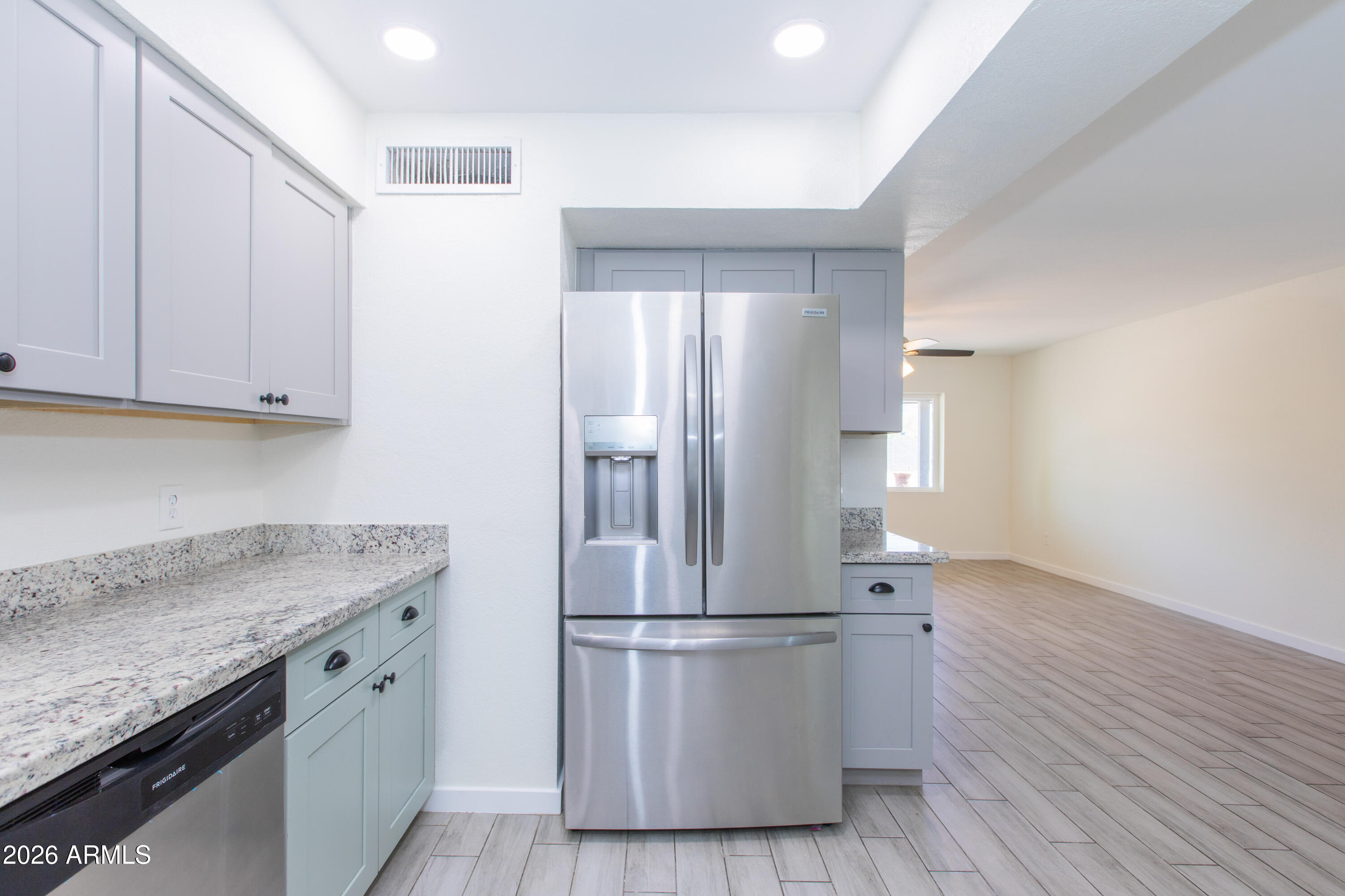 9813 East Adobe Road Mesa, AZ 85207 - Photo 22 of 77 Kitchen-9