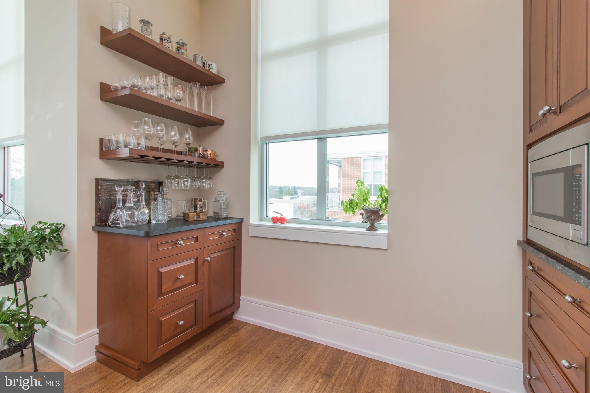 231 Iron Works Way Wayne, PA 19087 - Photo 14 of 50 Butler's Pantry and Bar