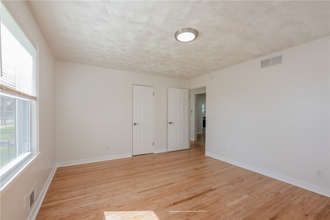 767 Carter Street Rochester, NY 14621 - Photo 19 of 33