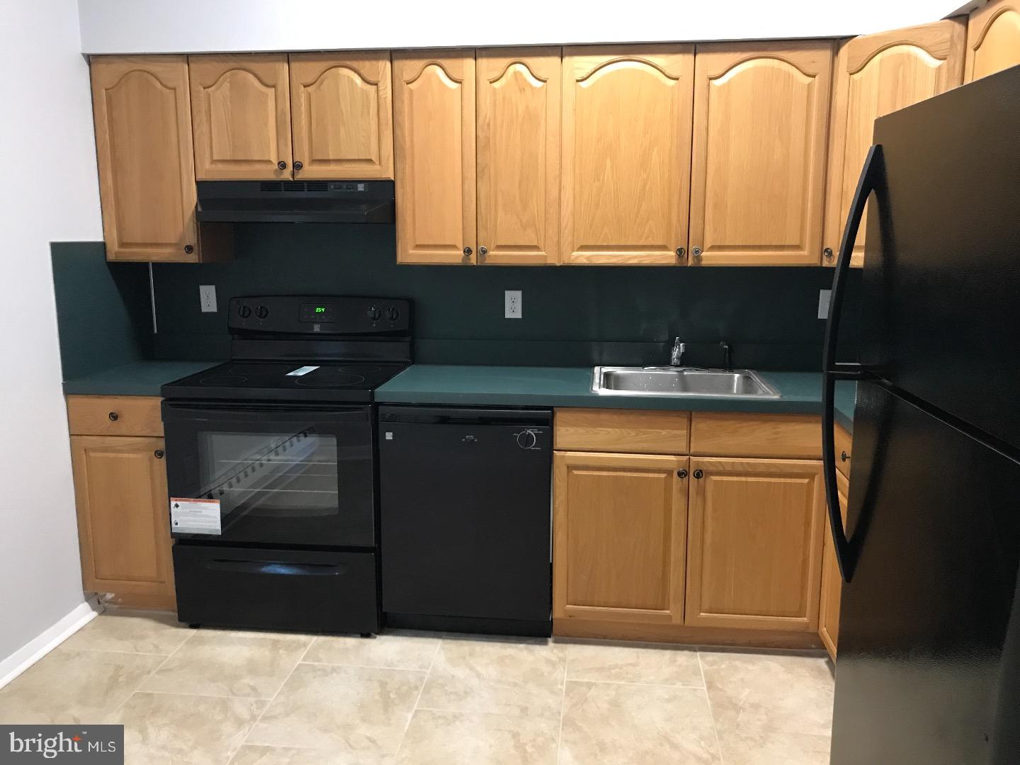 502 Bromley Estate Pine Hill, NJ 08021 - Photo 3 of 9