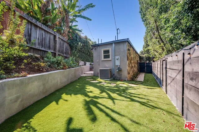 $5,900 | 846 Silver Lake Boulevard, Los Angeles, CA 90026