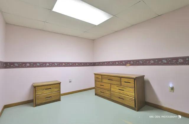 a view of a ceiling fan