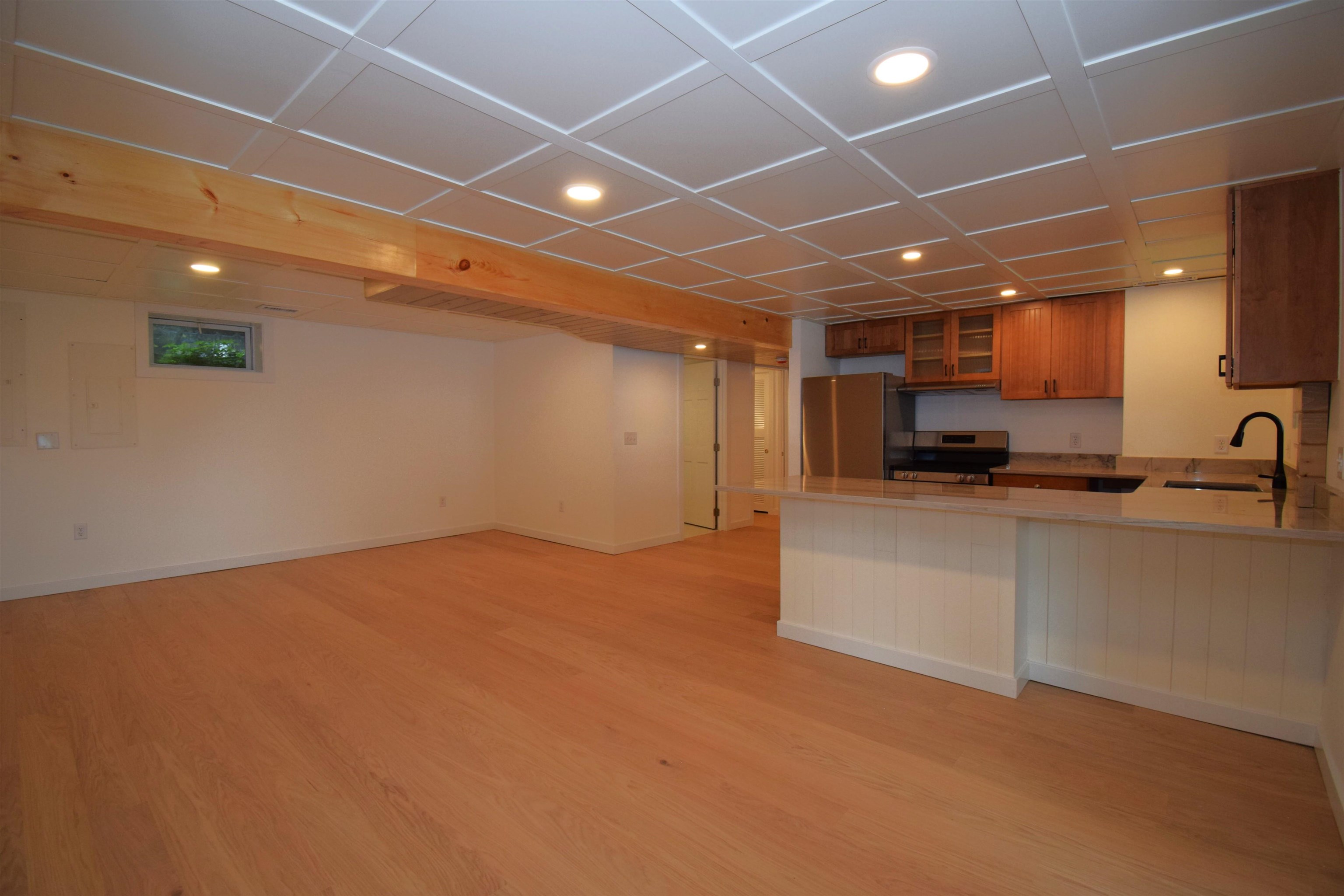 18 Holts Point Road Sandown, NH 03873 - Photo 8 of 18 Gallery Image 8
