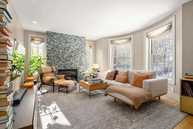 $1,550,000 | 135 Beaconsfield Road, Unit 2, Brookline, MA 02445