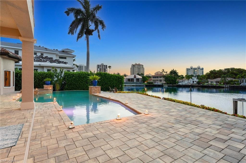 345 Devils Bight Naples, FL 34103 - Photo 3 of 21