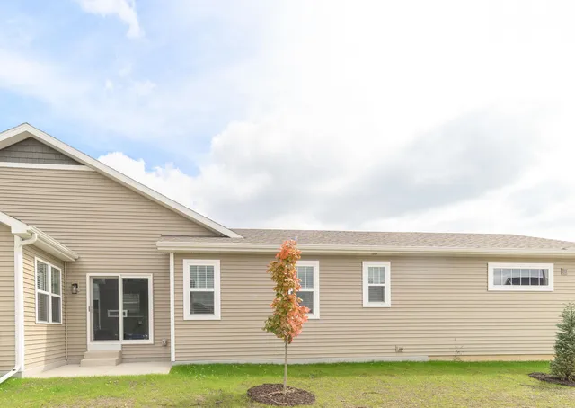 $439,900 | 6501 Prairie Wood Drive, McFarland, WI 53558