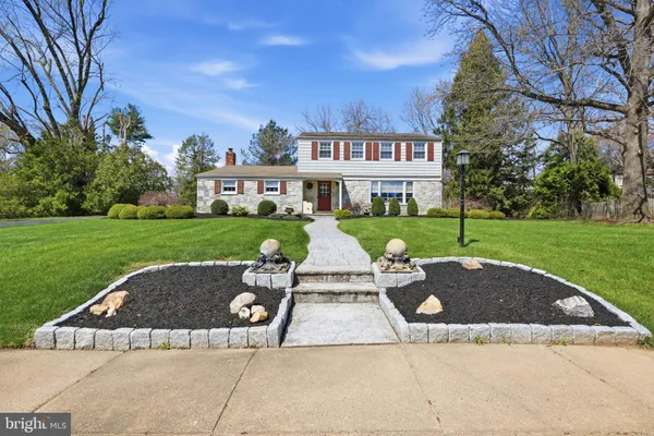 $725,000 | 3868 Blake Road, Huntingdon Valley, PA 19006