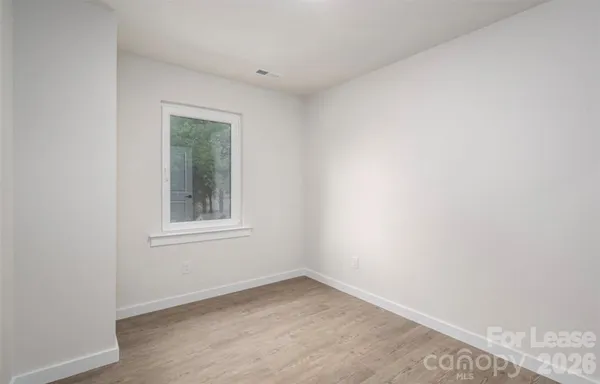 $1,595 | 2340 13th St Drive Northeast, Hickory, NC 28601