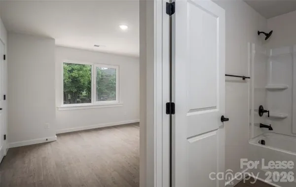 $1,595 | 2340 13th St Drive Northeast, Hickory, NC 28601