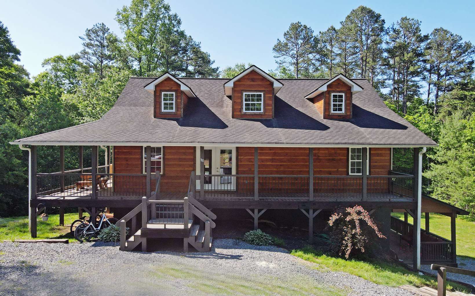 110 Goldfinch Lane Murphy, NC 28906 - Photo 31 of 36 a front view of a house with garden