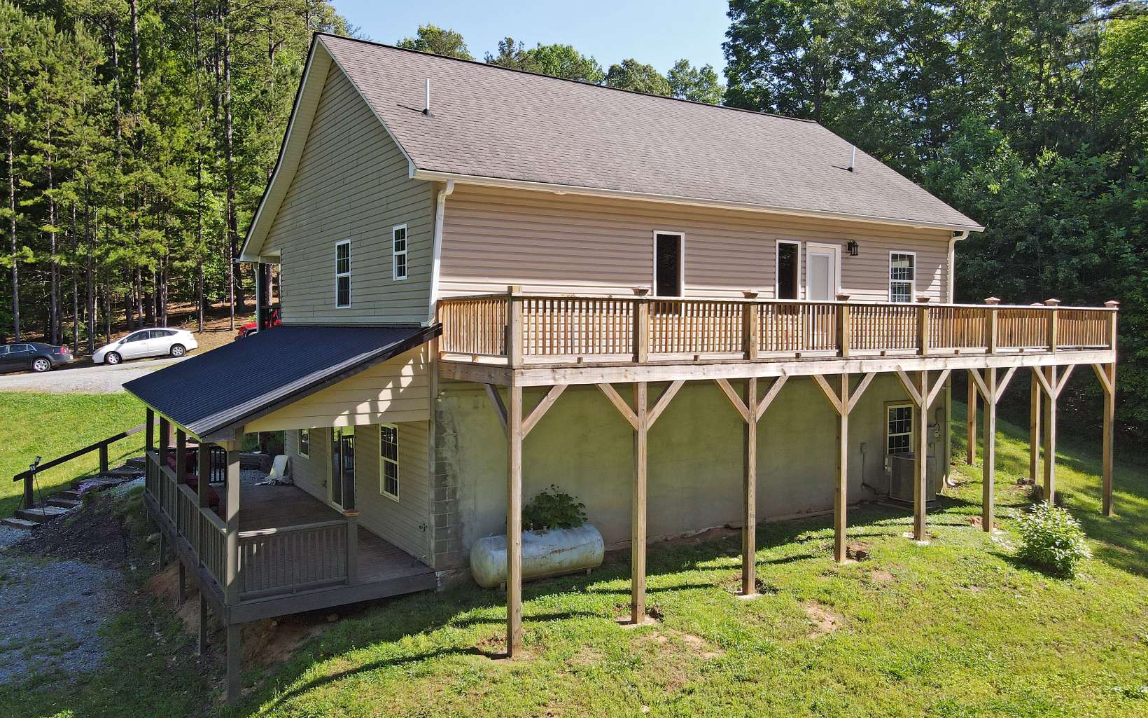 110 Goldfinch Lane Murphy, NC 28906 - Photo 35 of 36 a view of a chairs setting on the roof deck