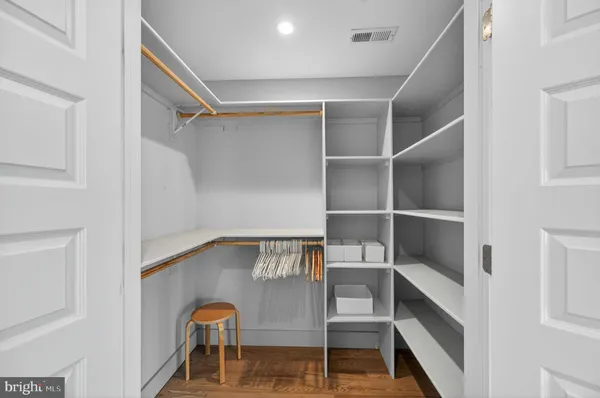 $7,800 | 911 South Oak Street, Arlington, VA 22204