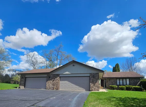 $419,000 | 4189 Ruskin Road, Rockford, IL 61101