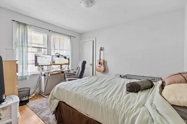 $3,000 | 28 Warwick Road, Unit 1, Watertown, MA 02472