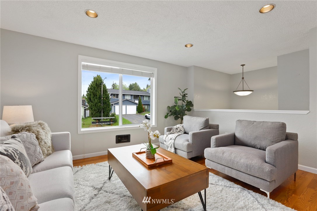 2222 182nd Street Southeast Bothell, WA 98012 - Photo 4 of 28