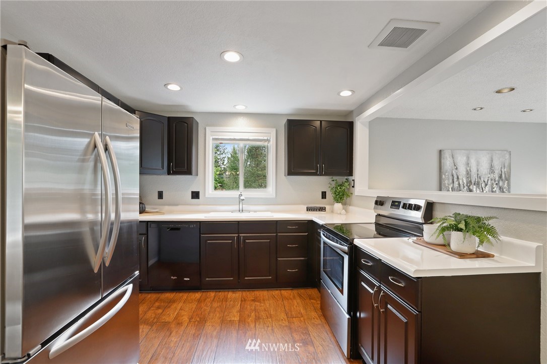2222 182nd Street Southeast Bothell, WA 98012 - Photo 9 of 28