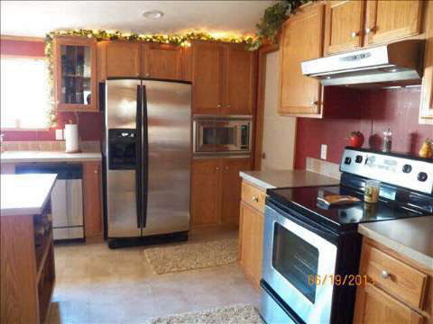3850 Ryans Ridge Monroe, MI 48161 - Photo 14 of 20 20359773-13.JPG