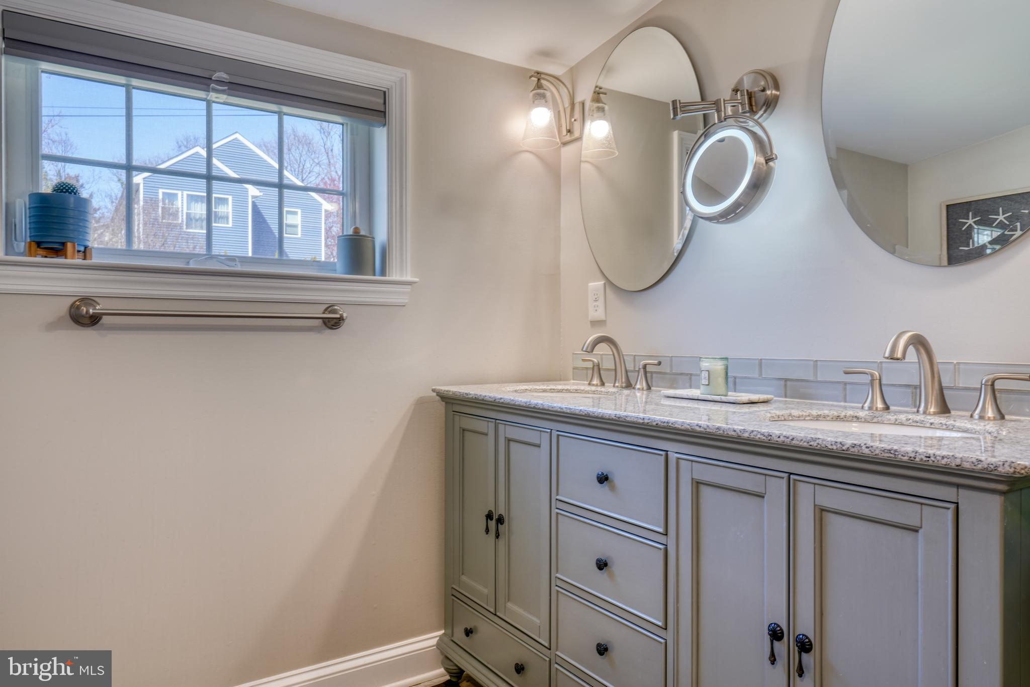 1100 Arran Road Baltimore, MD 21239 - Photo 47 of 97 Primary Bath