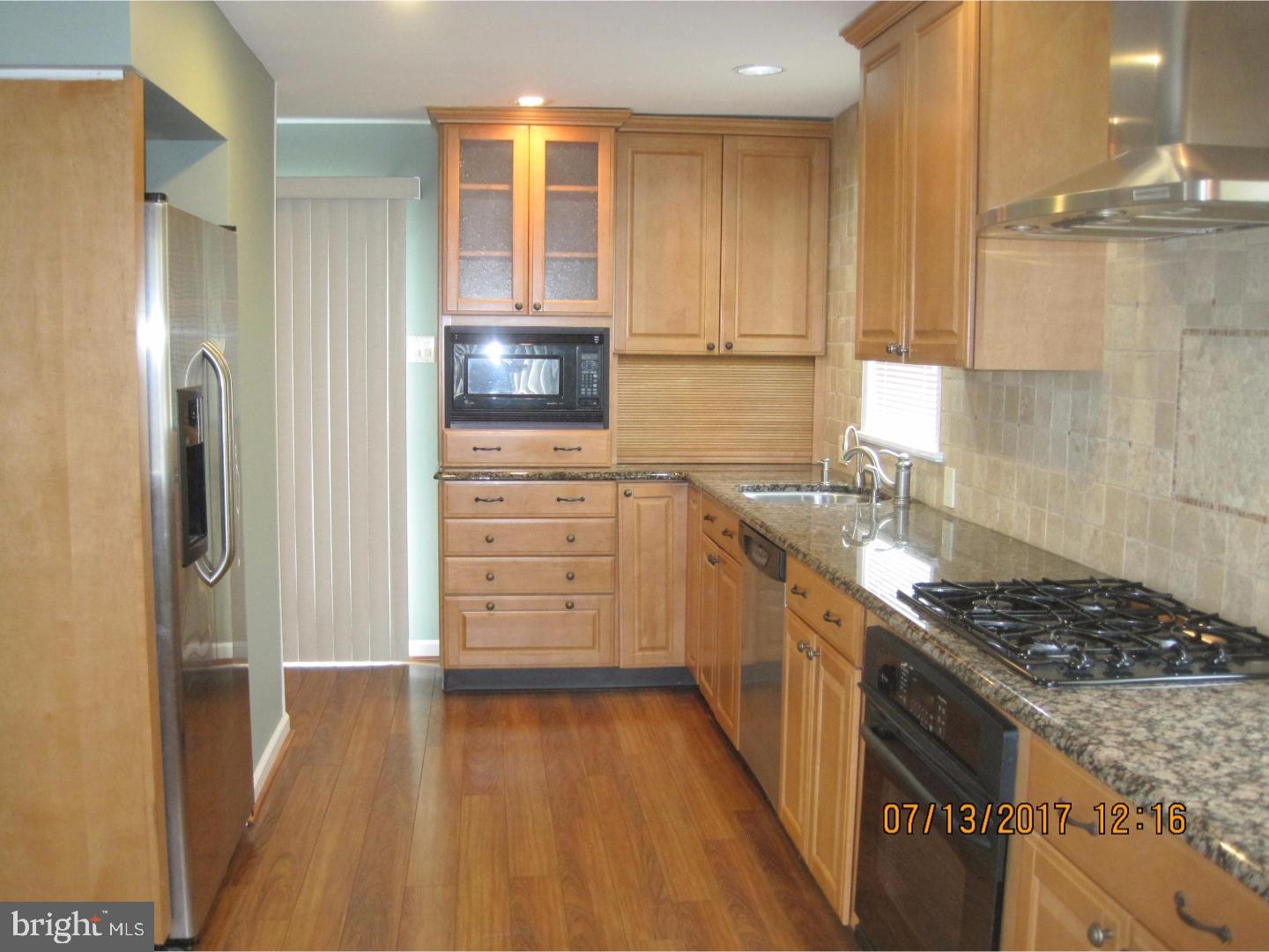 851 Cricket Road Secane, PA 19018 - Photo 3 of 16 Kitchen