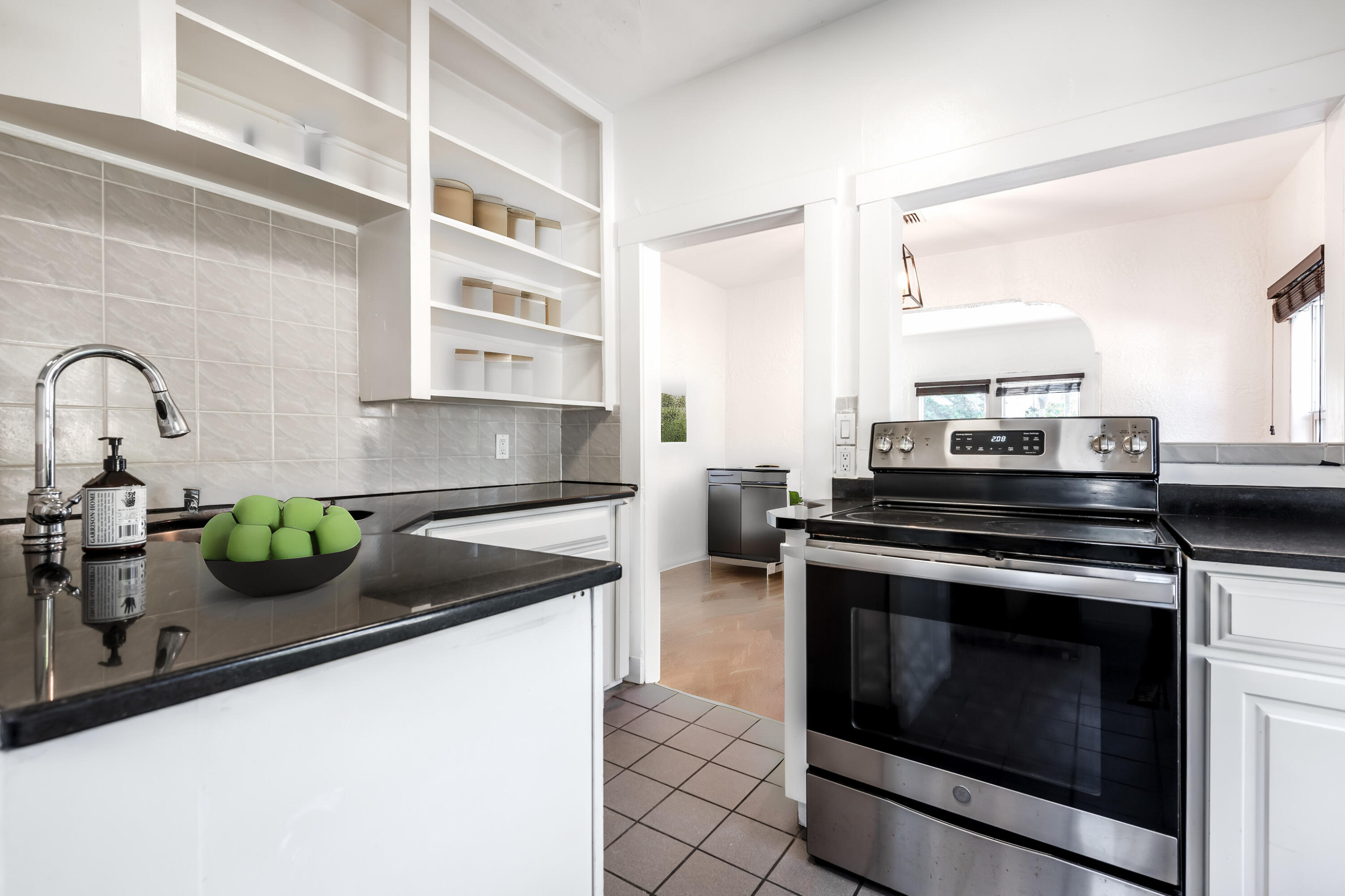 625 Hampton Road West Palm Beach, FL 33405 - Photo 11 of 37 Virtual Staging AI - scp-13.jpg-February