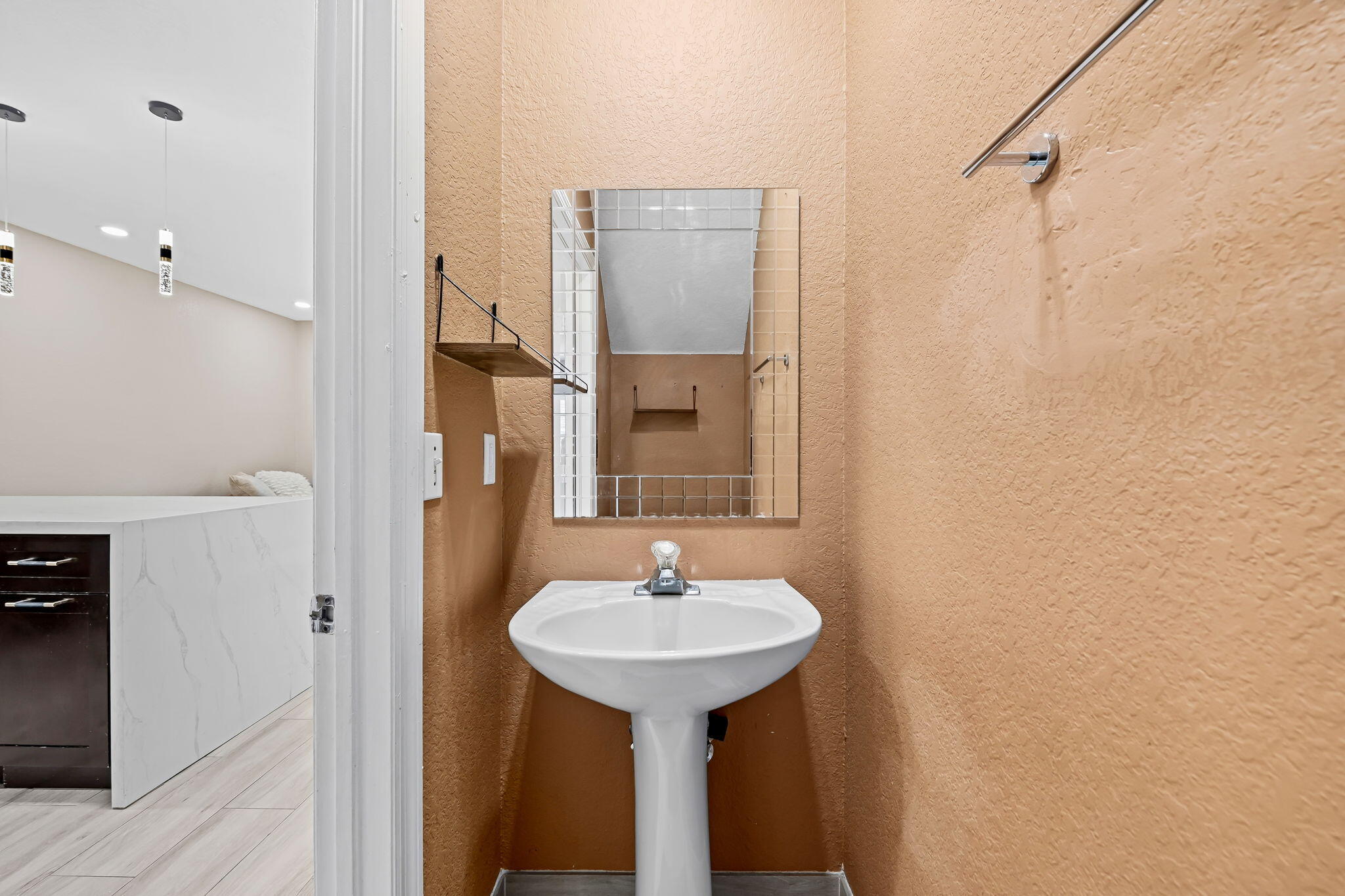 7920 Catalina Circle Tamarac, FL 33321 - Photo 16 of 20 9-web-or-mls-DSC_9872