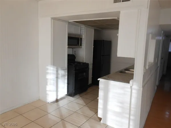 $1,400 | 6671 Bubbling Brook Drive, Unit D, Las Vegas, NV 89107