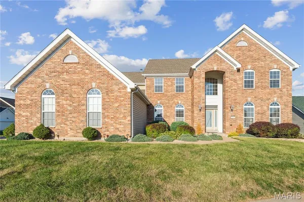 $550,000 | 5125 Delcastle Drive, Florissant, MO 63034