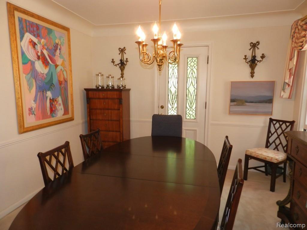 387 Moran Road Grosse Pointe, MI 48236 - Photo 7 of 22