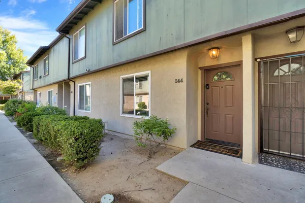 $160,000 | 4875 East McKinley Avenue, Unit 144, Fresno, CA 93703