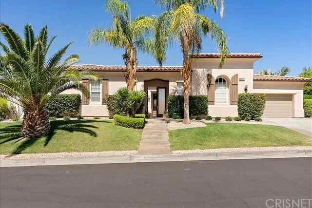 a front view of house with yard