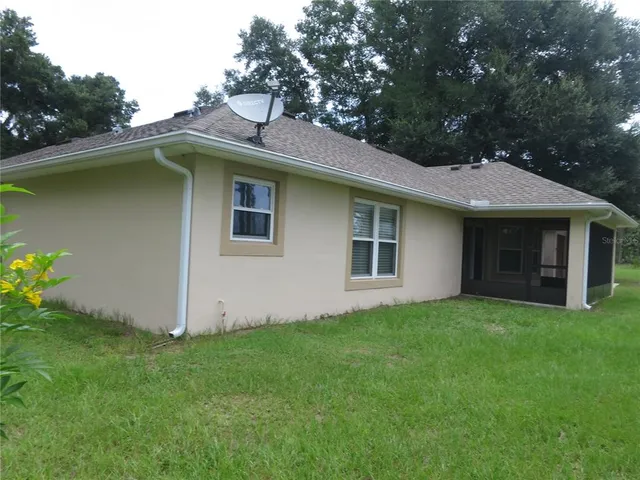 a view of workspace with windows