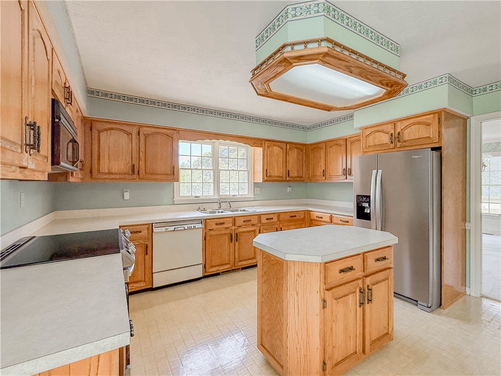 255 Starritt Lane Walhalla, SC 29691 - Photo 11 of 39