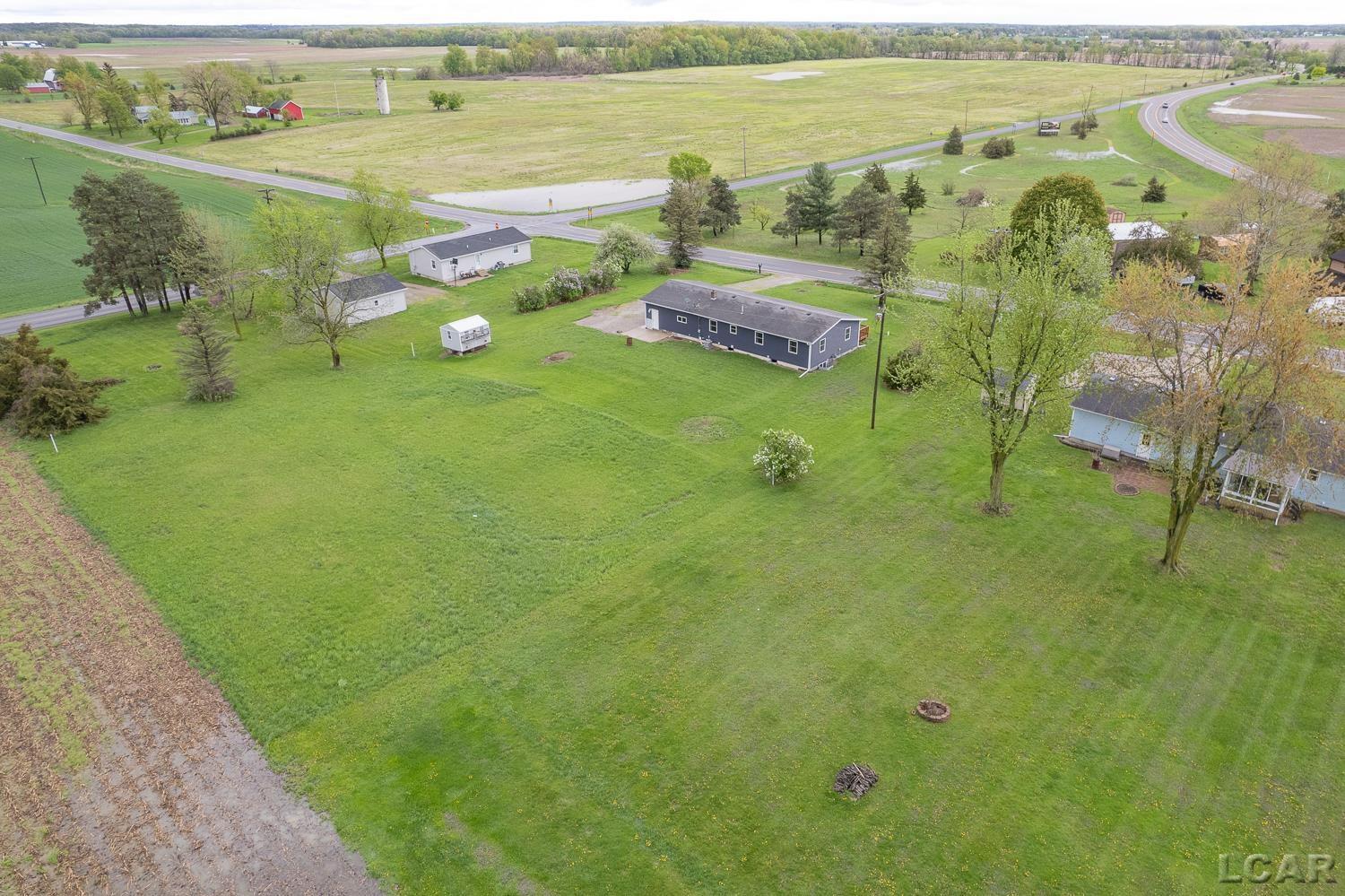 8080 Burton Road Adrian, MI 49221 - Photo 38 of 44 50174465-2f5a83a2-6af6-4aaf-af14-6f32849f0240.JPG