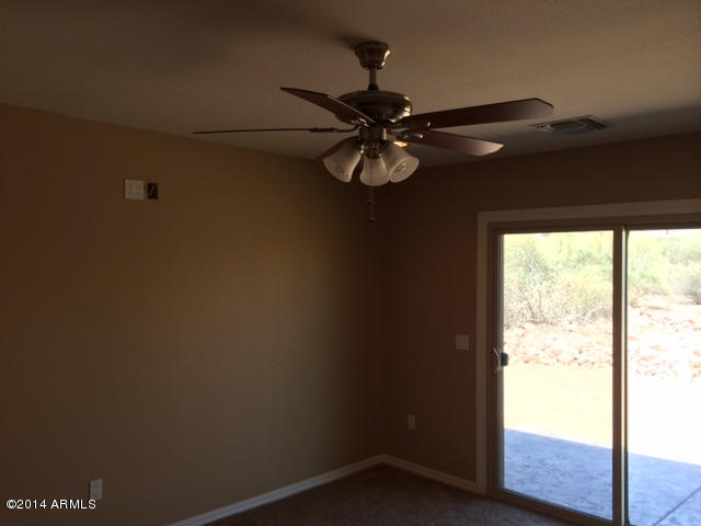 1867 North Geronimo Road Apache Junction, AZ 85119 - Photo 10 of 18 LIVING ROOM 4