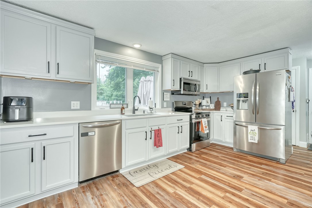 515 Huffer Road Parma, NY 14468 - Photo 10 of 37