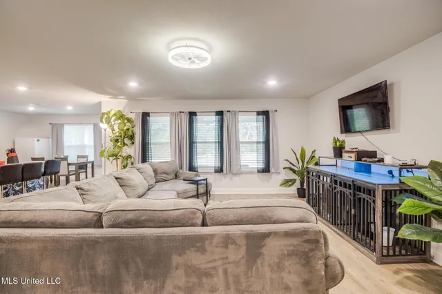 $300,000 | 18074 Big Leaf Drive, Gulfport, MS 39503