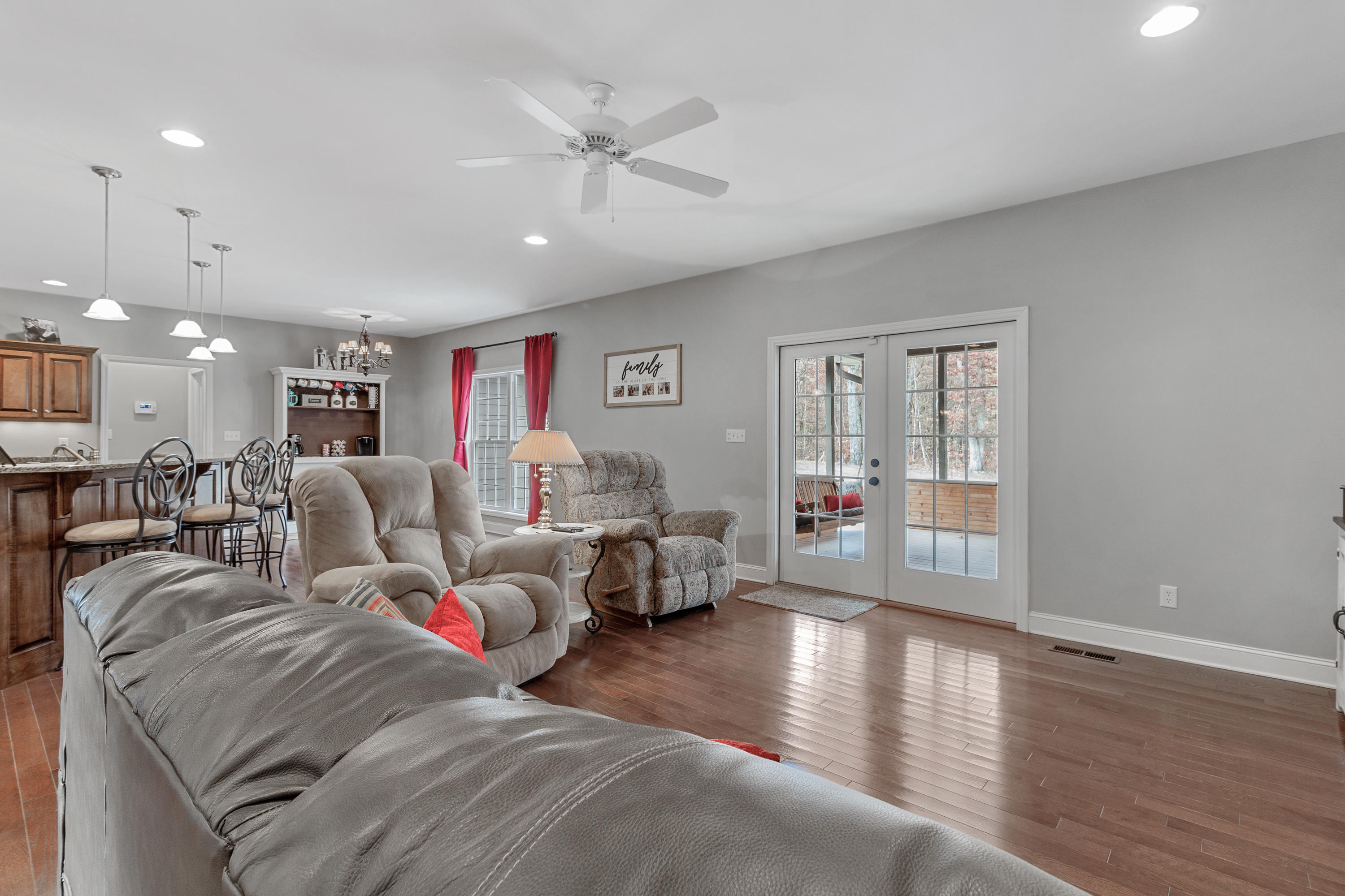 319 Bohicket Lane Rising Fawn, GA 30738 - Photo 22 of 40 Living Room