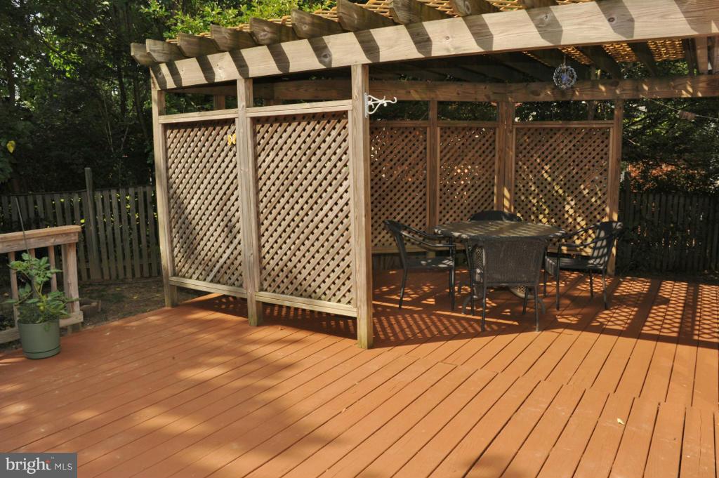 6343 Beryl Road Alexandria, VA 22312 - Photo 23 of 25 Deck