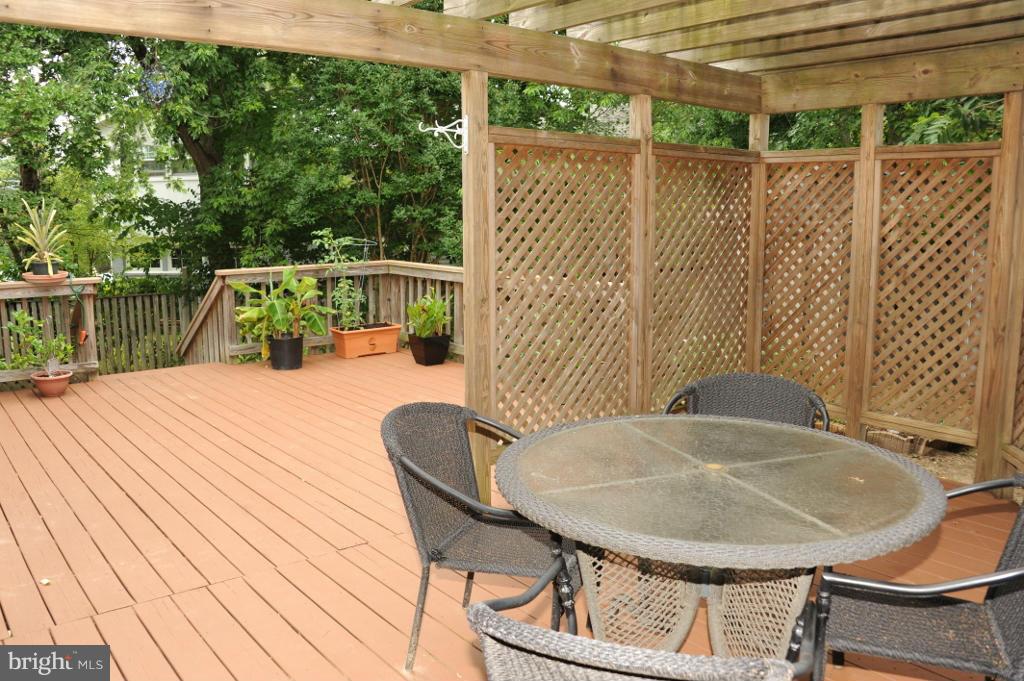 6343 Beryl Road Alexandria, VA 22312 - Photo 24 of 25 Deck
