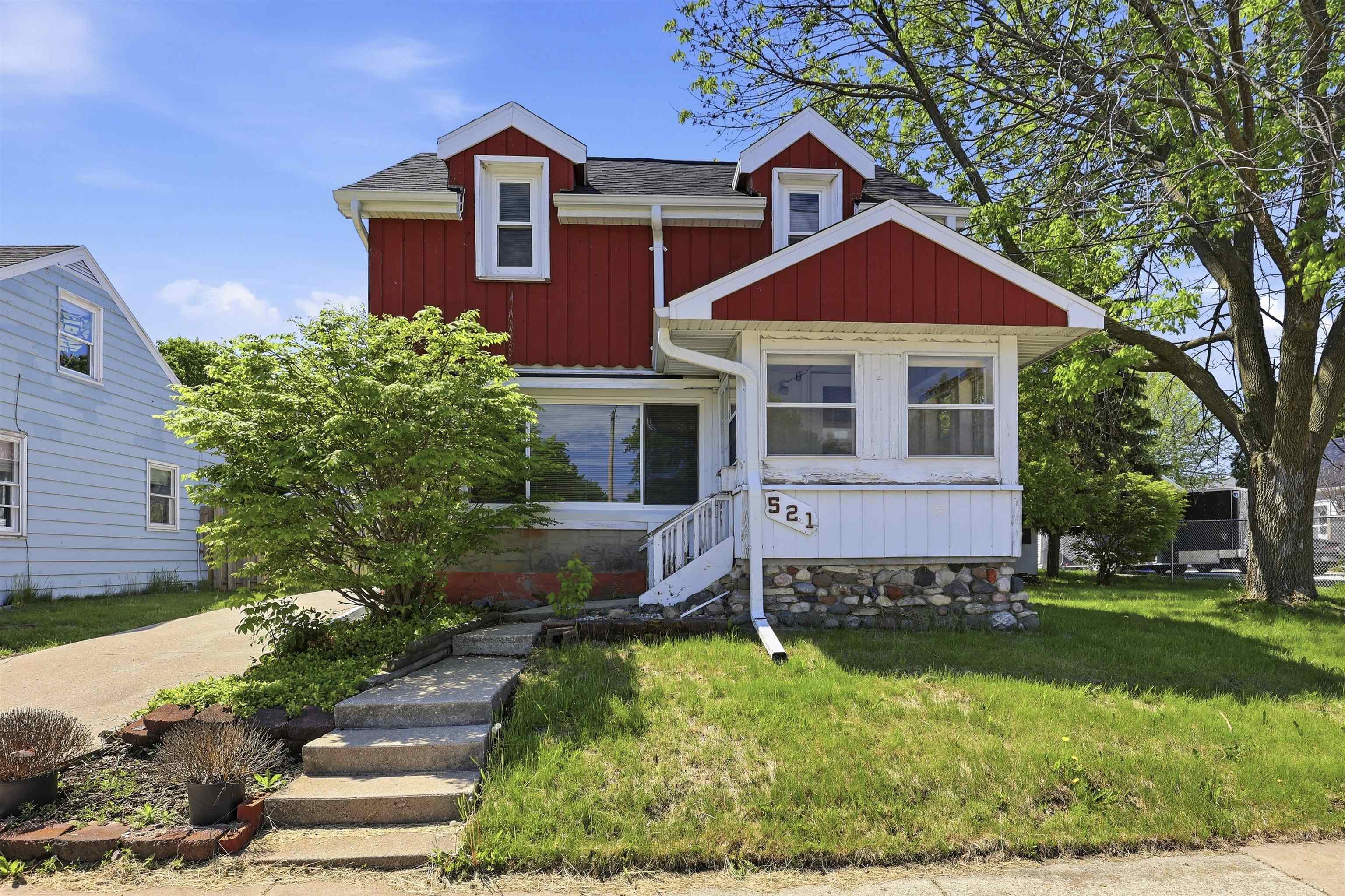 521 East Calumet Street Appleton, WI 54915 - Photo 1 of 20