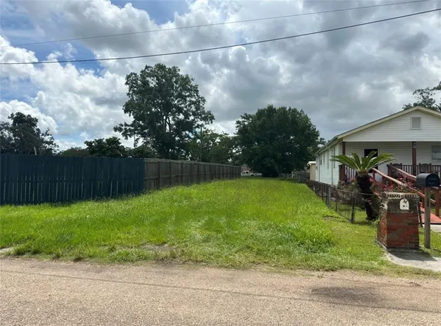 $60,000 | 129 South Cumberland Street, River Ridge, LA 70123