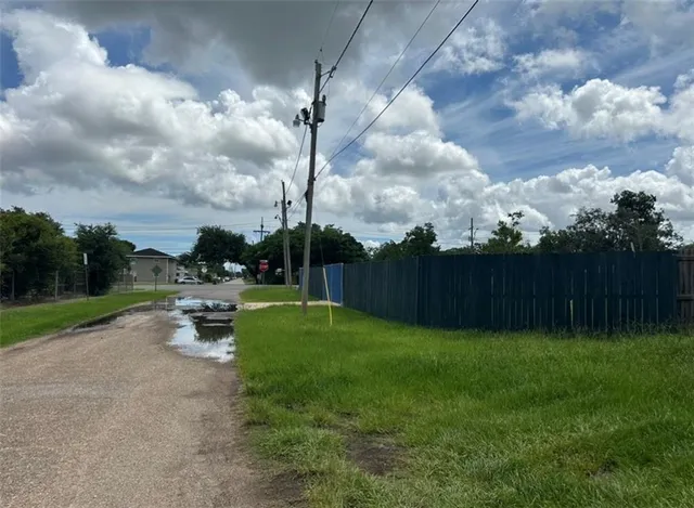 $60,000 | 129 South Cumberland Street, River Ridge, LA 70123