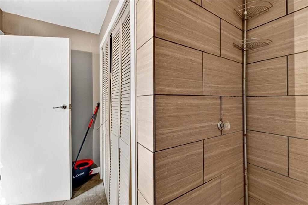 2128 Summit Street Kansas City, MO 64108 - Photo 17 of 50