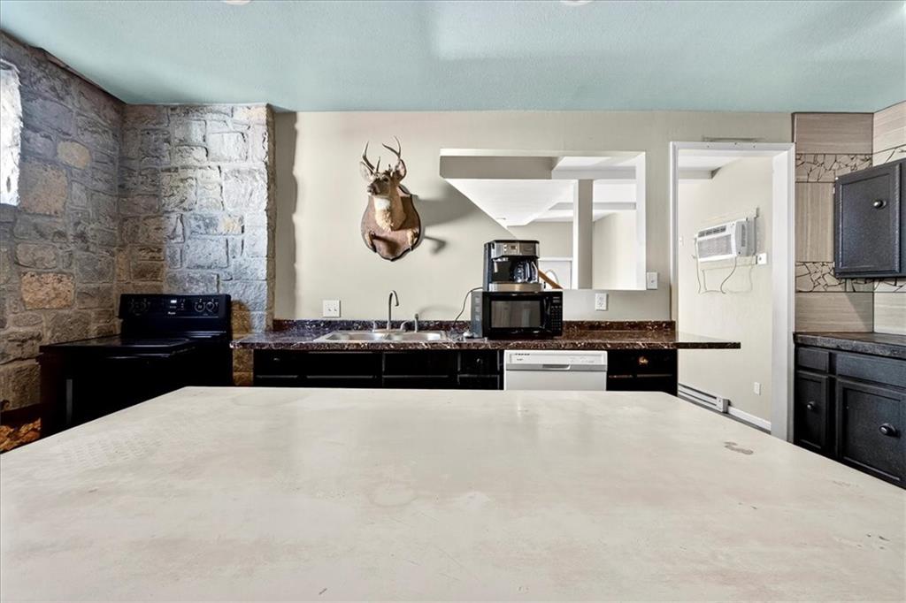 2128 Summit Street Kansas City, MO 64108 - Photo 23 of 50