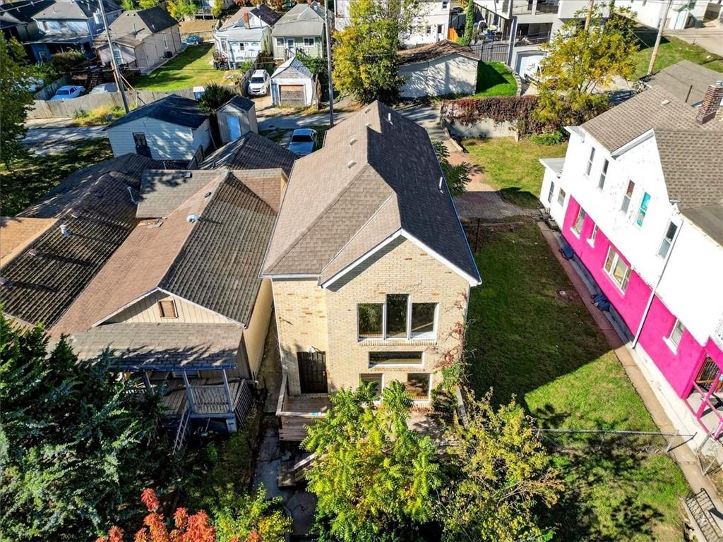 2128 Summit Street Kansas City, MO 64108 - Photo 3 of 50