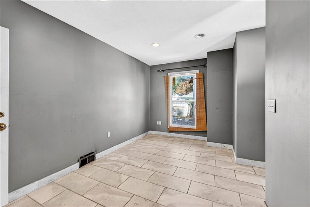 2128 Summit Street Kansas City, MO 64108 - Photo 35 of 50